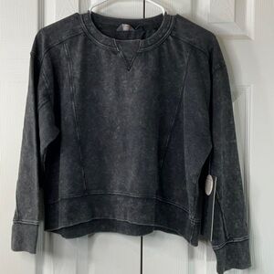 DanSkin Women’s Distressed Sweatshirt Size XS